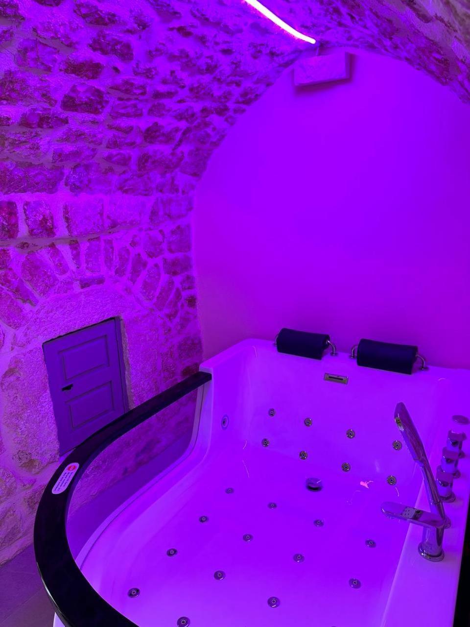 Primus Suite Ceglie Messapica Exterior photo